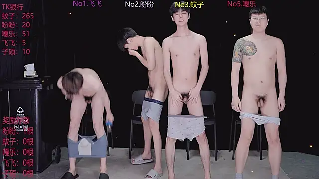 Snapshot of Yourlovingboy--001 chatting on April 13, 8:42 am Yourlovingboy--001 online show from April 13, 8:42 am