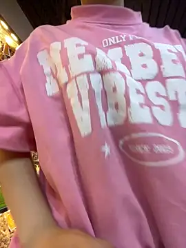 Snapshot of Cherry_029 chatting on April 14, 1:50 pm Cherry 029 online show from April 14, 1:50 pm