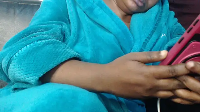 BustyNina41 online show from June 16, 3:14 pm