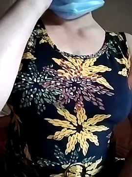 Snapshot of ALonmill chatting on April 14, 1:22 am ALonmill online show from April 14, 1:22 am