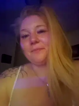 jilljizzle1990 online show from April 13, 12:32 pm