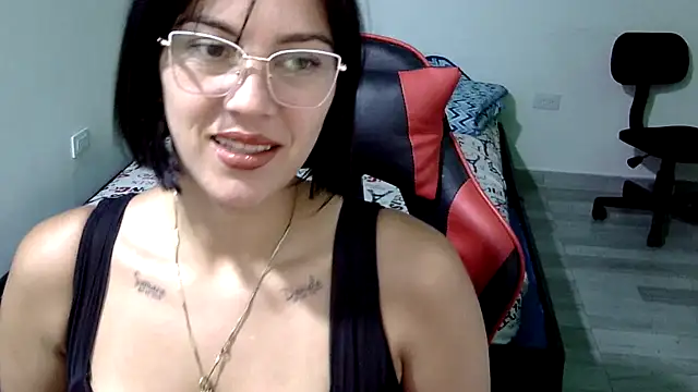 Bandida553 online show from June 18, 11:20 pm