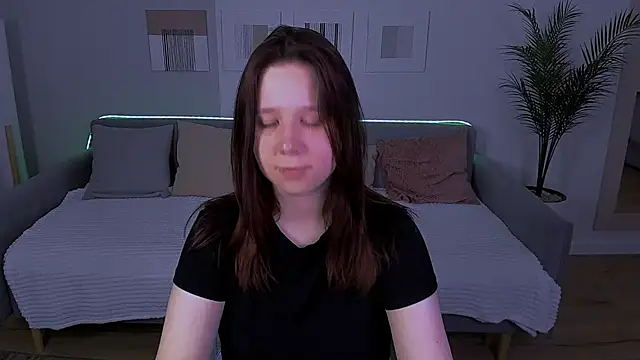 MooonlightSky online show from May 7, 1:27 pm