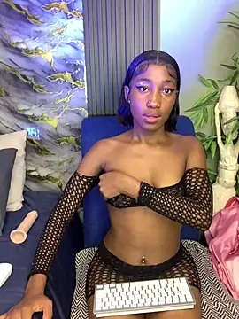 Petite BUNNYWORXXX online show from April 18, 10:10 pm