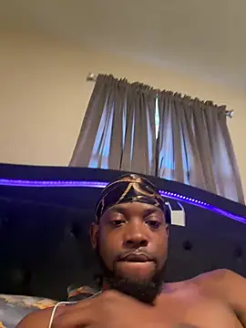 Snapshot of blackdiesel0 chatting on April 28, 7:30 pm blackdiesel0 online show from April 28, 7:30 pm