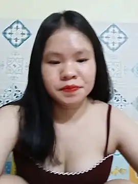 Seraphinahh online show from May 17, 2:02 pm