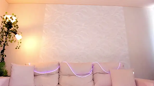 Sophia cutegirly online show from May 10, 2:11 pm