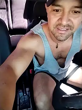 Snapshot of AlejoMoretti chatting on May 9, 3:06 pm AlejoMoretti online show from May 9, 3:06 pm