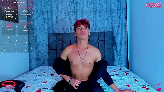 IhanKing online show from July 12, 7:38 pm