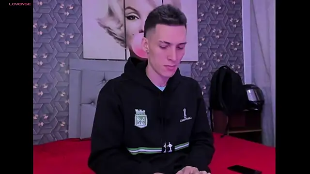 Danny Farret online show from April 14, 1:28 pm