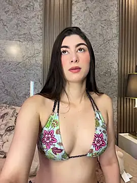 Snapshot of evelyn_hills chatting on June 30, 3:02 pm evelyn hills online show from June 30, 3:02 pm