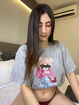 Snapshot of evelyn_hills chatting on July 12, 2:41 pm evelyn hills online show from July 12, 2:41 pm