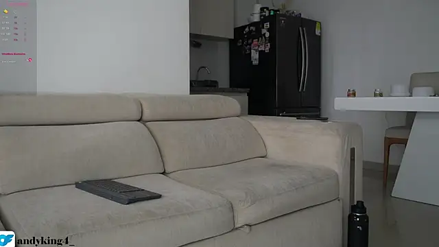 Snapshot of Maximo_Dominic chatting on April 22, 9:27 pm Maximo Dominic online show from April 22, 9:27 pm