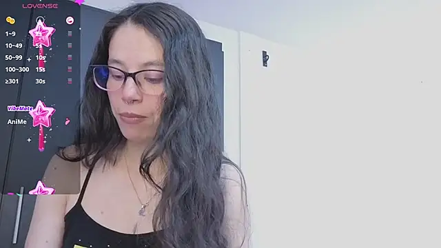 Snapshot of Samantha_bloww1 chatting on June 17, 2:14 am Samantha bloww1 online show from June 17, 2:14 am