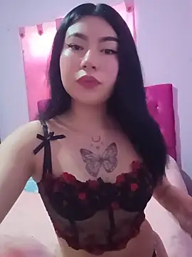 Emiily  Evans online show from May 22, 6:24 pm