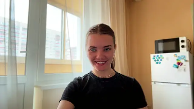 Snapshot of doana_bebriti chatting on April 22, 12:07 pm doana bebriti online show from April 22, 12:07 pm