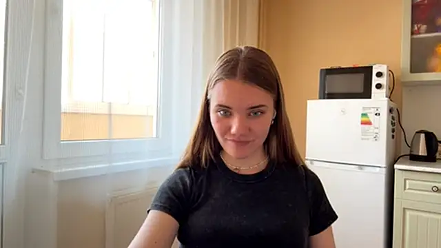 Snapshot of doana_bebriti chatting on May 11, 1:17 pm doana bebriti online show from May 11, 1:17 pm
