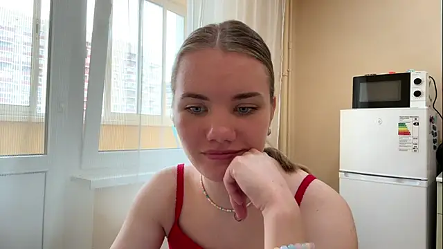 Snapshot of doana_bebriti chatting on May 15, 11:17 am doana bebriti online show from May 15, 11:17 am