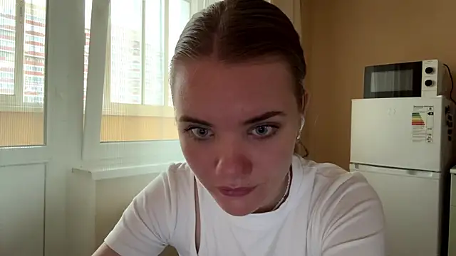 Snapshot of doana_bebriti chatting on May 22, 2:22 pm doana bebriti online show from May 22, 2:22 pm