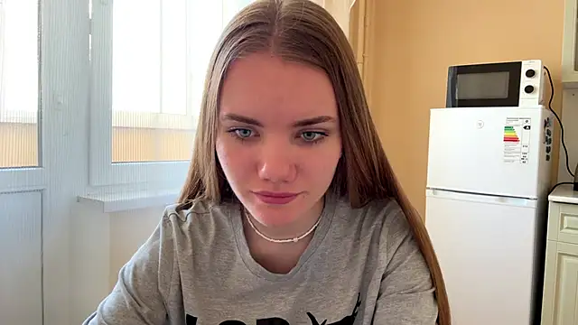 Snapshot of doana_bebriti chatting on June 3, 11:13 am doana bebriti online show from June 3, 11:13 am