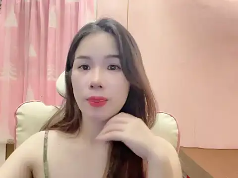 Snapshot of Luna3579 chatting on July 17, 4:23 pm Luna3579 online show from July 17, 4:23 pm