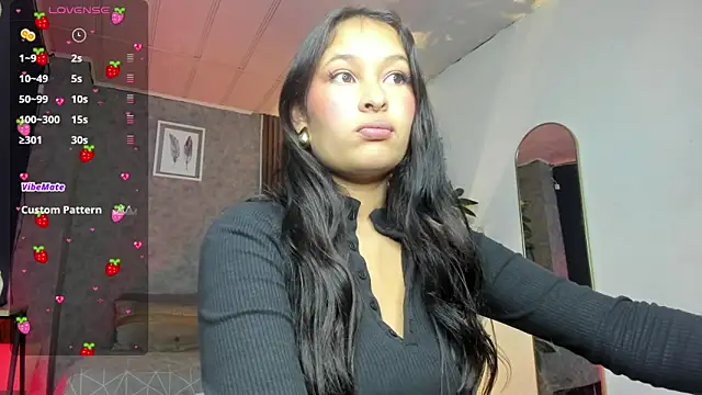 Snapshot of Milenka-5 chatting on May 1, 6:23 pm Milenka-5 online show from May 1, 6:23 pm