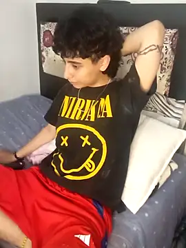 LatinHeatX22 online show from April 19, 12:54 am