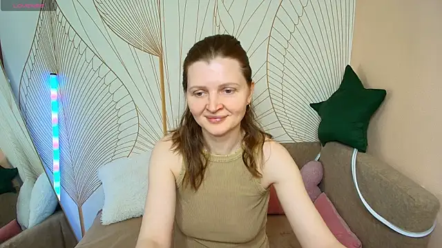 Liza  Evans online show from May 4, 2:07 am