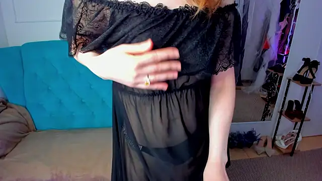 Liza  Evans online show from May 11, 2:06 am