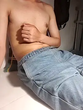 Louis Caoxxx online show from May 14, 2:57 pm