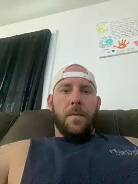 phattyluv89 online show from May 7, 2:11 pm