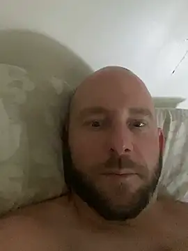 phattyluv89 online show from May 26, 1:18 pm