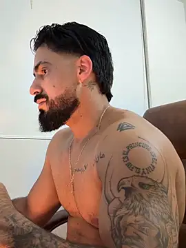 Ryan Black3 online show from April 15, 11:49 pm