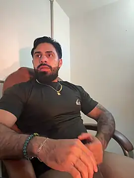 Snapshot of Ryan_Black3 chatting on July 2, 12:43 am Ryan Black3 online show from July 2, 12:43 am