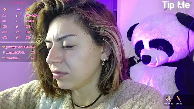 Snapshot of aprildumont chatting on May 1, 10:31 am aprildumont online show from May 1, 10:31 am