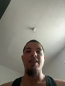 Snapshot of irakyhernadez chatting on April 28, 2:11 pm irakyhernadez online show from April 28, 2:11 pm