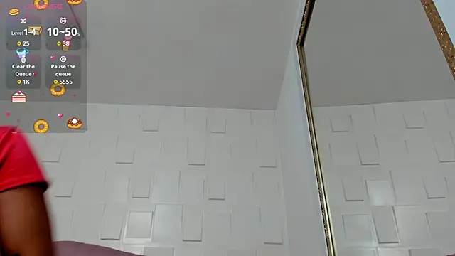 Snapshot of KimberlyBoonee chatting on May 27, 7:33 pm KimberlyBoonee online show from May 27, 7:33 pm