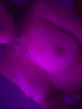 Snapshot of Violeta_queen1 chatting on June 23, 3:37 am Violeta queen1 online show from June 23, 3:37 am