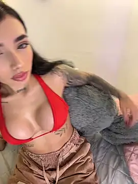 milasantana  online show from May 17, 9:22 pm