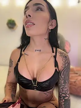 milasantana  online show from May 23, 10:14 pm