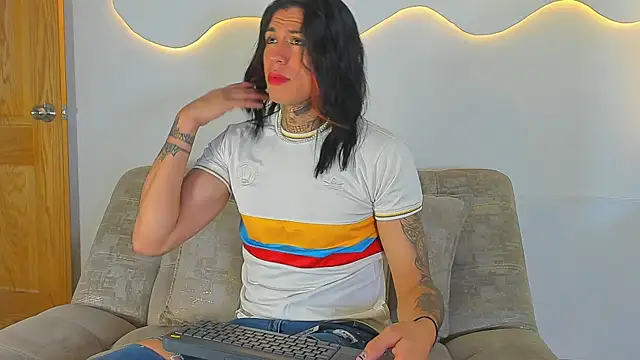 Aohomlester  online show from June 17, 1:01 pm