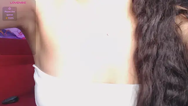 Snapshot of Rouse_benbett chatting on May 6, 12:43 pm Rouse benbett online show from May 6, 12:43 pm