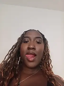 KaleaEbony online show from June 20, 4:37 am