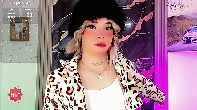 moon sweet- online show from May 28, 3:37 am