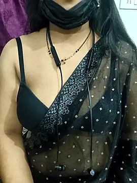 sweetylove01 online show from May 25, 5:41 pm
