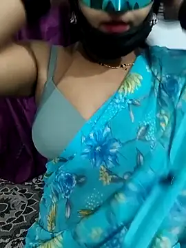 sweetylove01 online show from May 27, 5:54 pm