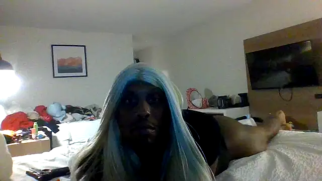Snapshot of Dicksee_Left chatting on June 20, 1:41 am Dicksee Left online show from June 20, 1:41 am