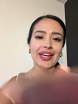 Snapshot of Sara_fun chatting on January 30, 3:00 am Sara fun online show from January 30, 3:00 am