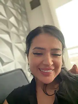 Snapshot of Sara_fun chatting on March 5, 4:35 pm Sara fun online show from March 5, 4:35 pm