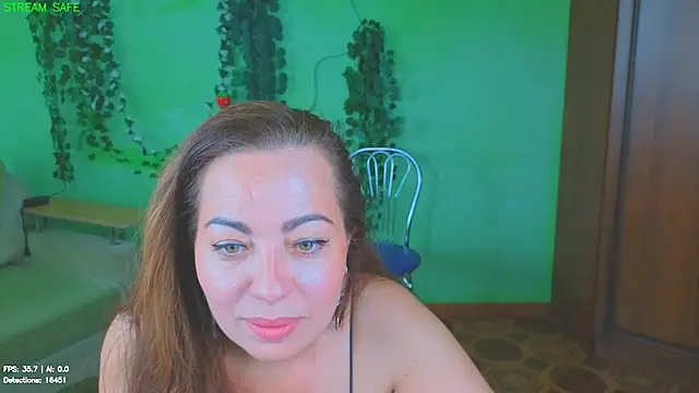 Snapshot of Zoe_Zephyr chatting on June 29, 6:08 am Zoe Zephyr online show from June 29, 6:08 am